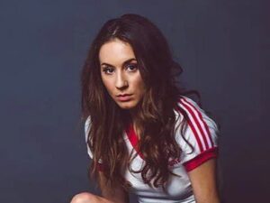 Troian Bellisario