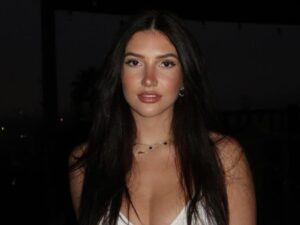 Ellie Vandeel