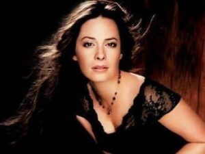 Holly Marie Combs