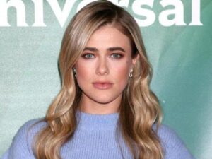 Melissa Roxburgh