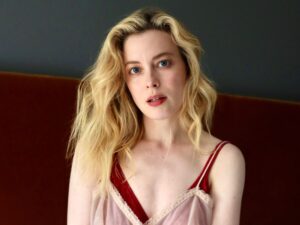 gillian jacobs