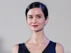 Katherine Waterston