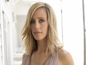 Kim Raver