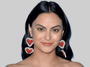 Camila Mendes