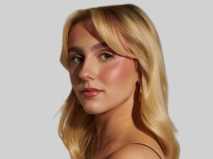 Mia Downes
