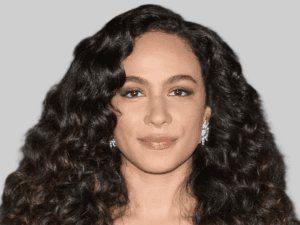 Aurora Perrineau